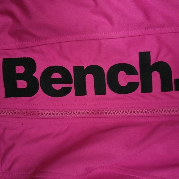 Pink Bench  zip up - Picture 2 of 3